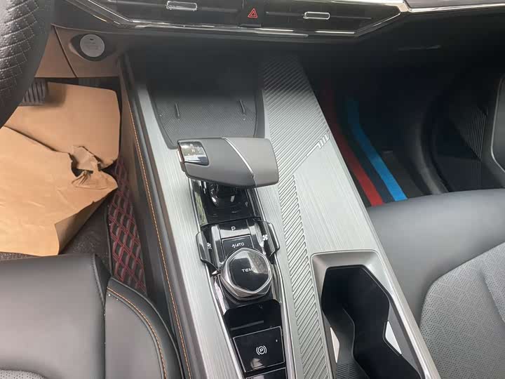 Changan Oshan Z6 2023 2023款 蓝鲸 1.5T DCT智享型