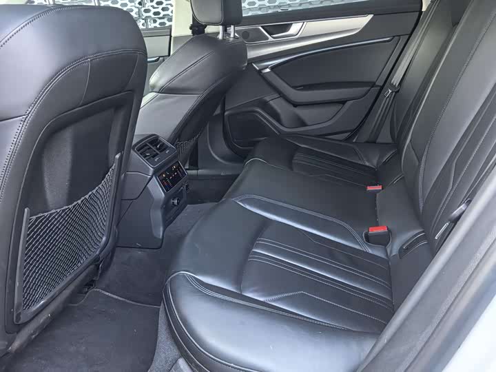 Audi A7 2024 2024款 45 TFSI 臻选型