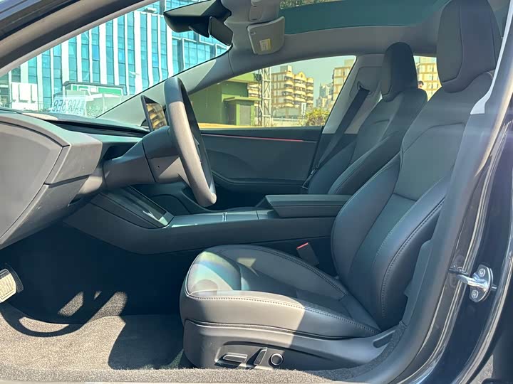 Tesla Model 3 2025 2025款 后轮驱动版