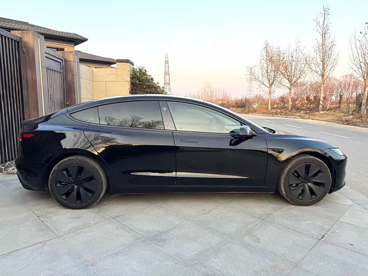 Tesla Model 3 2025 2025款 改款 后轮驱动版