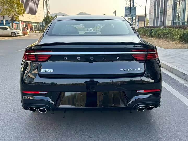Geely Preface 2026 2026款 东方曜 1.5TD 昆仑版