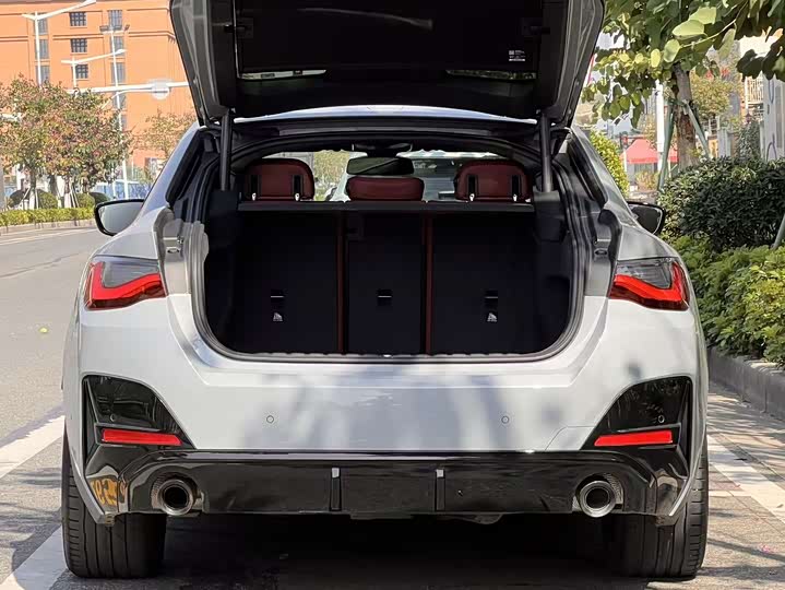 BMW 4 Series 2024 2024款 430i Gran Coupe M运动曜夜套装