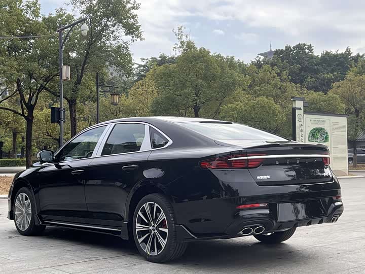Geely Preface 2026 2026款 东方曜 1.5TD 昆仑版