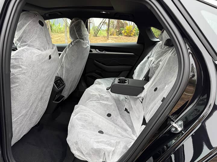 Geely Preface 2026 2026款 东方曜 1.5TD 昆仑版