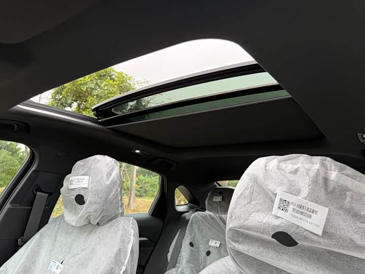 Geely Preface 2026 2026款 东方曜 1.5TD 昆仑版