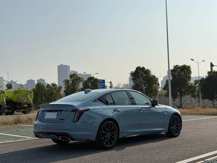 Cadillac CT5 2025 2025款 28T 赛道性能版