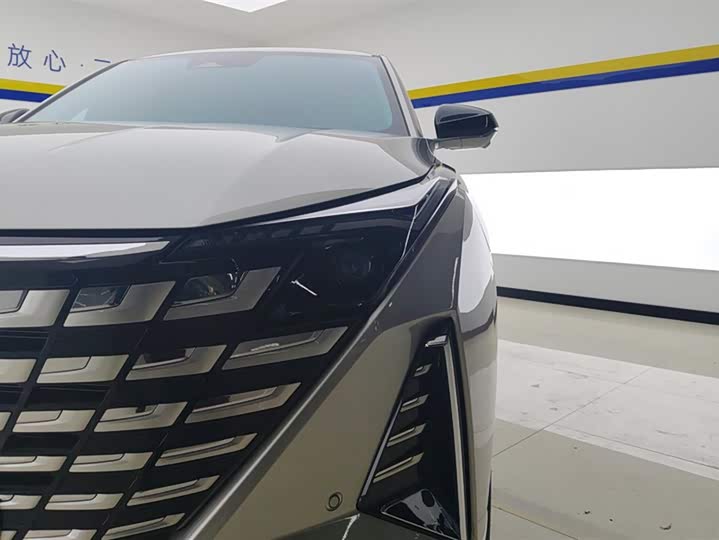 Changan UNI-Z Hybrid 2024 2024款 蓝鲸智电iDD 125km 超越型