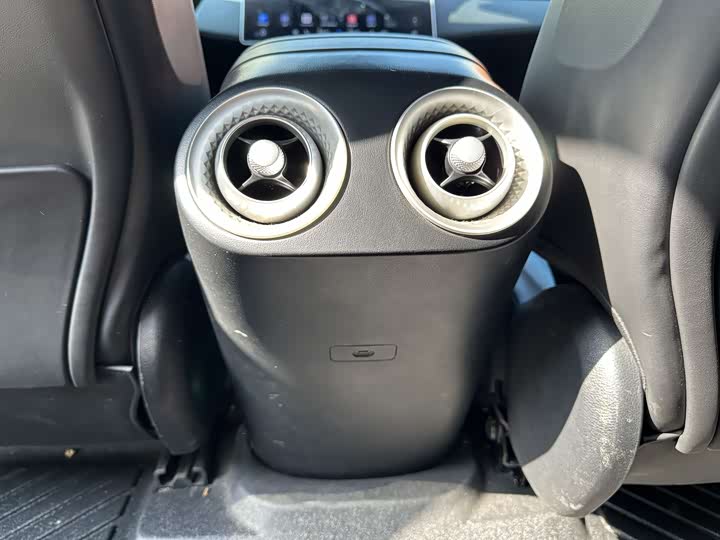 Avatr 11 2023 2023款 鸿蒙 90度 后驱版