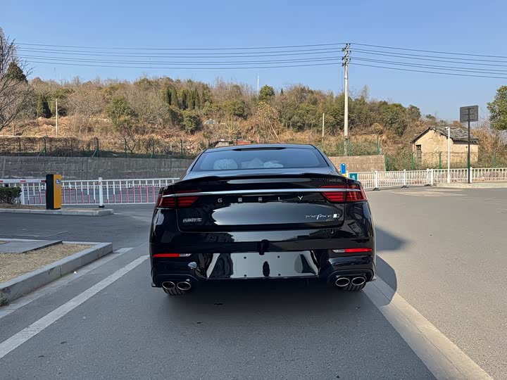 Geely Preface 2026 2026款 东方曜 1.5TD 昆仑版