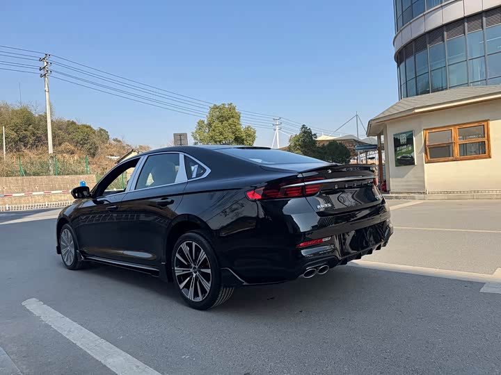 Geely Preface 2026 2026款 东方曜 1.5TD 昆仑版