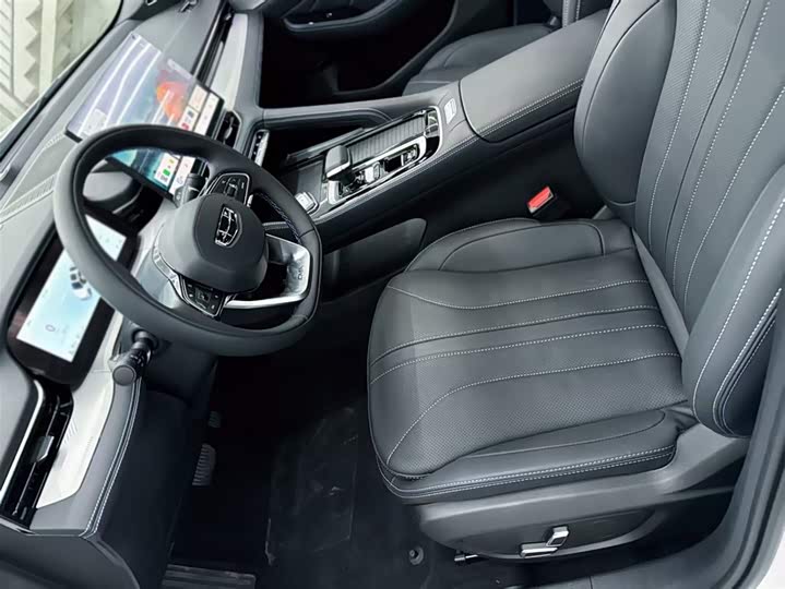 Geely Preface 2026 2026款 东方曜 1.5TD 惊鸿版