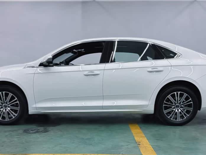 Geely Preface 2026 2026款 东方曜 1.5TD 惊鸿版
