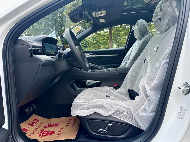 Geely Preface 2026 2026款 东方曜 1.5TD 昆仑版