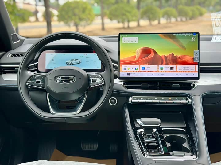 Geely Preface 2026 2026款 东方曜 1.5TD 昆仑版