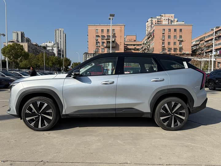 Geely Atlas L 2024 2024款 1.5TD DCT尊贵版