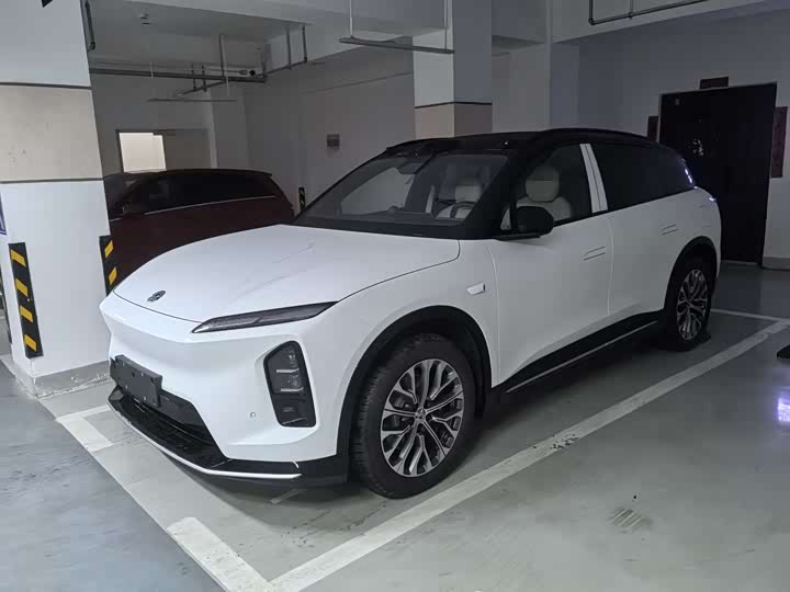 2025 Nio ES6