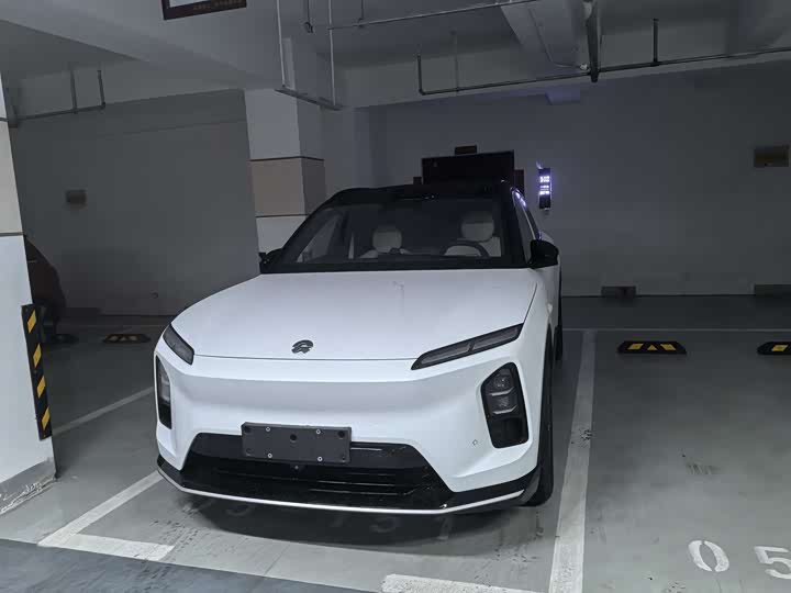 2025 Nio ES6