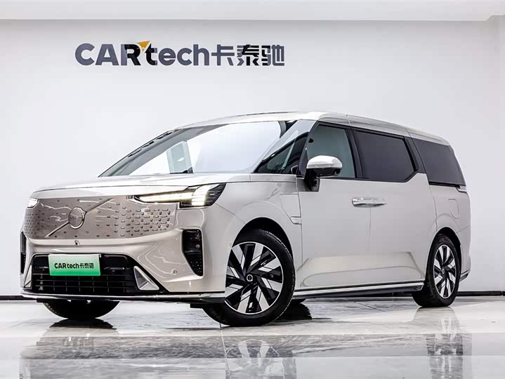 Volvo EM90 2025 2025款 Ultra 六座