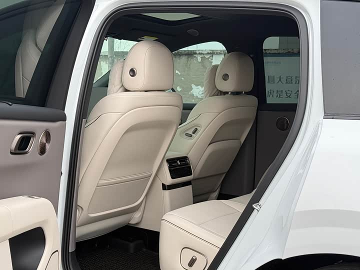 LiXiang i6 2025 2025款 两驱标准版