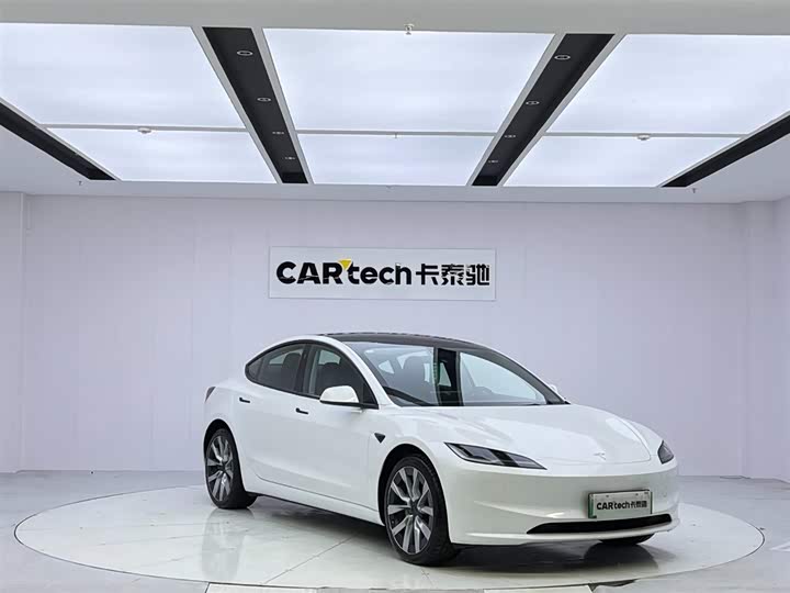 Tesla Model 3 2025 2025款 后轮驱动版