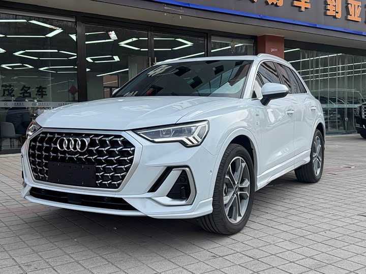 Audi Q3 2024 2024款 40 TFSI 时尚动感型