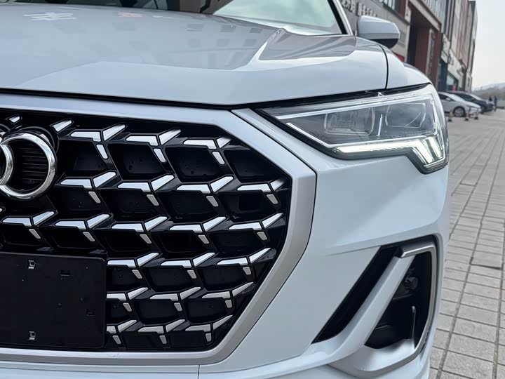 Audi Q3 2024 2024款 40 TFSI 时尚动感型