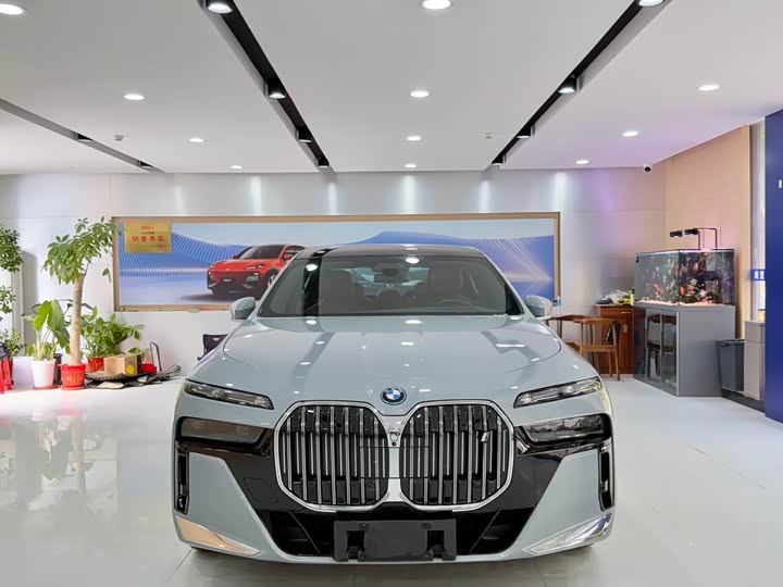 BMW i7 2023 2023款 eDrive50L 领先M运动套装