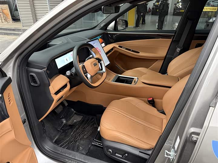 Geely Galaxy L7 2025 2025款 EM-i 115km 探索+版