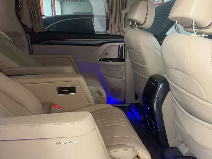 Buick GL8 ES 2025 2025款 陆上公务舱 先享版