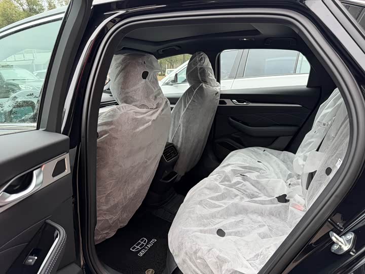 Geely Preface 2026 2026款 东方曜 1.5TD 昆仑版