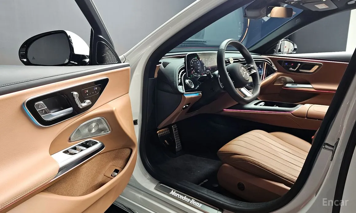 Mercedes-Benz E-Class 2024 E300 4MATIC AMG Line