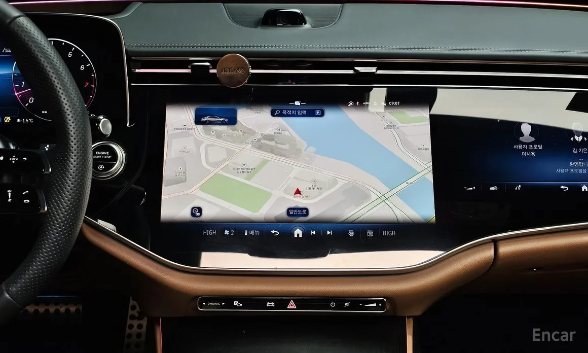 Mercedes-Benz E-Class 2024 E300 4MATIC AMG Line