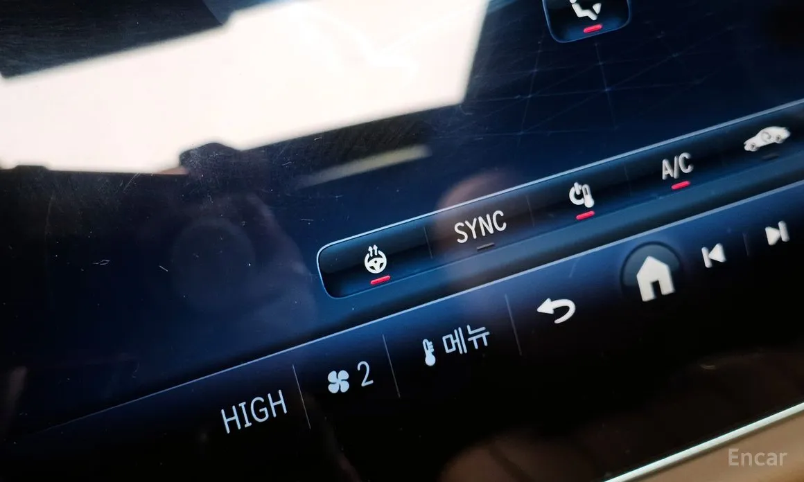 Mercedes-Benz E-Class 2024 E300 4MATIC AMG Line