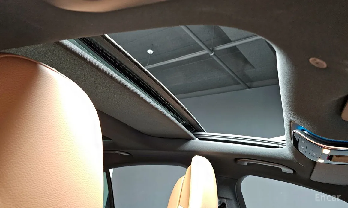 Mercedes-Benz E-Class 2024 E300 4MATIC AMG Line