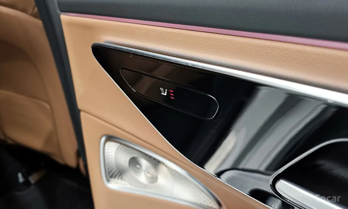 Mercedes-Benz E-Class 2024 E300 4MATIC AMG Line