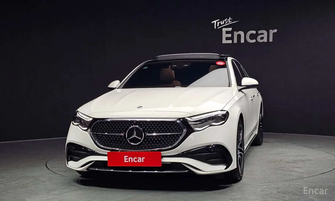 Mercedes-Benz E-Class 2024 E300 4MATIC AMG Line