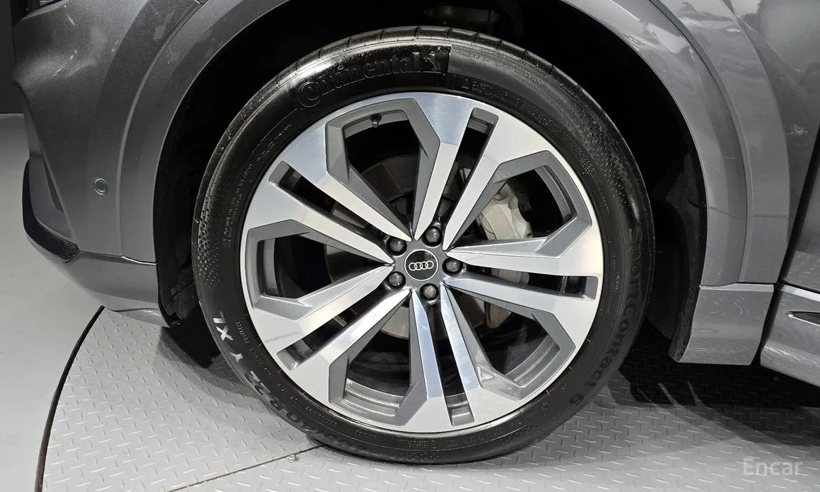 Audi Q8 2018 55 TFSI Quattro Premium