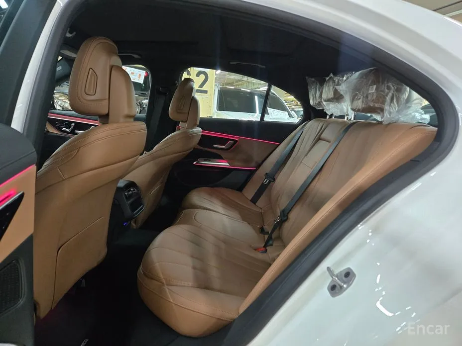 Mercedes-Benz E-Class 2024 E200 Avantgarde Limited