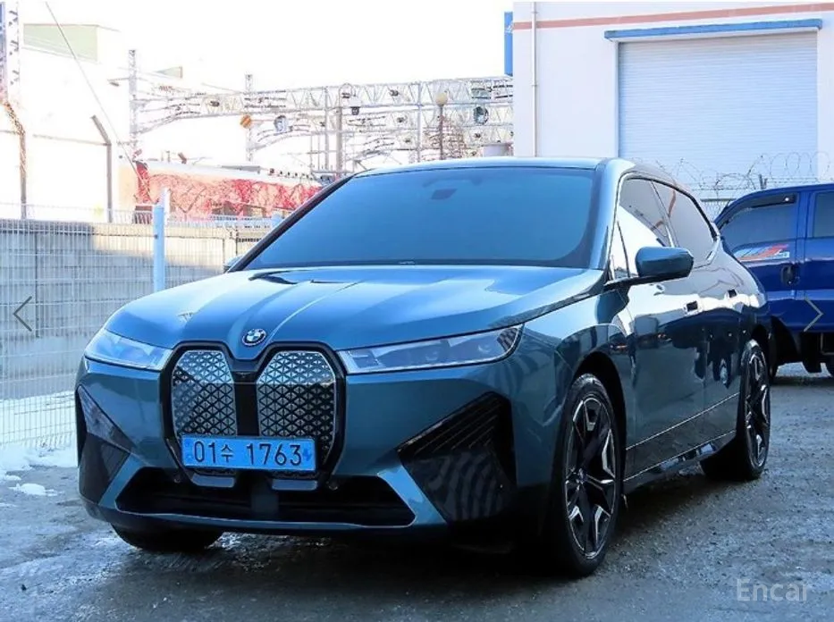 BMW iX 2021 xDrive50 Sports Plus