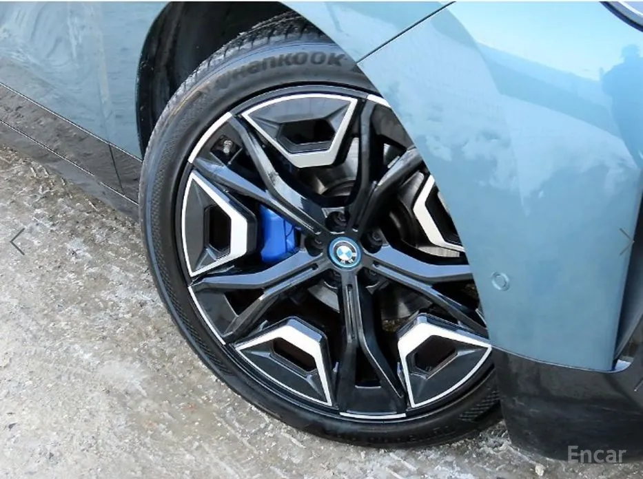 BMW iX 2021 xDrive50 Sports Plus