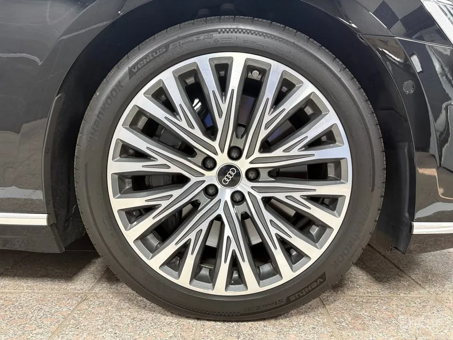 Audi A8 2018 60 TFSI Quattro LWB