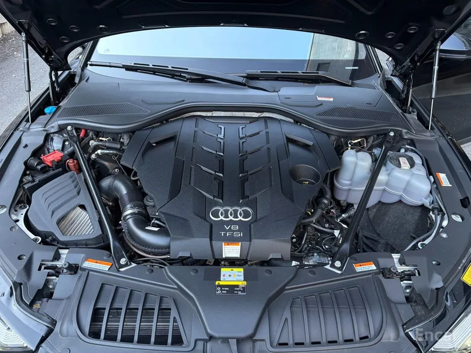 Audi A8 2018 60 TFSI Quattro LWB