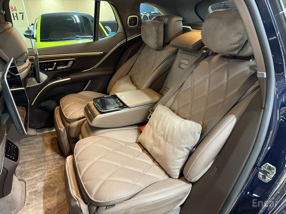 Mercedes-Benz EQS 2023 Maybach EQS680 4MATIC