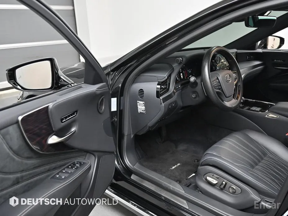 Lexus LS 2018 3.5 Luxury AWD