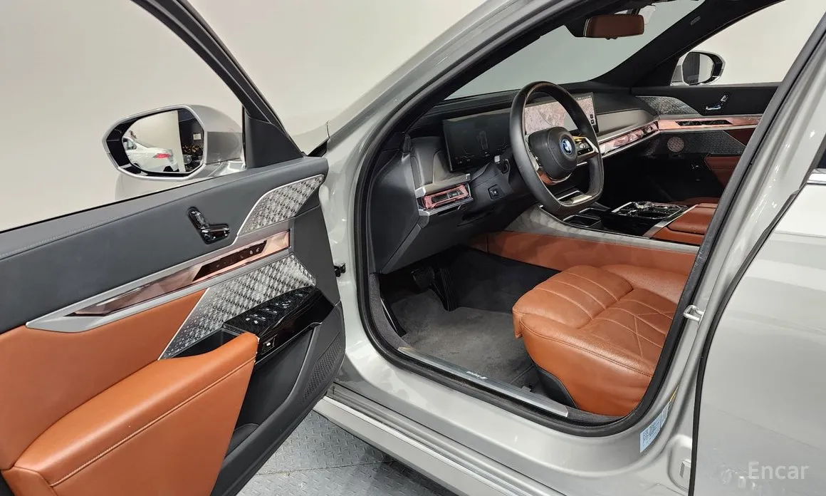 BMW i7 2022 xDrive 60 Design Pure Excellence