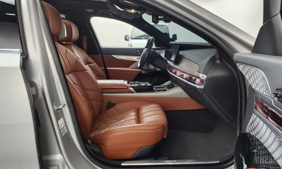 BMW i7 2022 xDrive 60 Design Pure Excellence