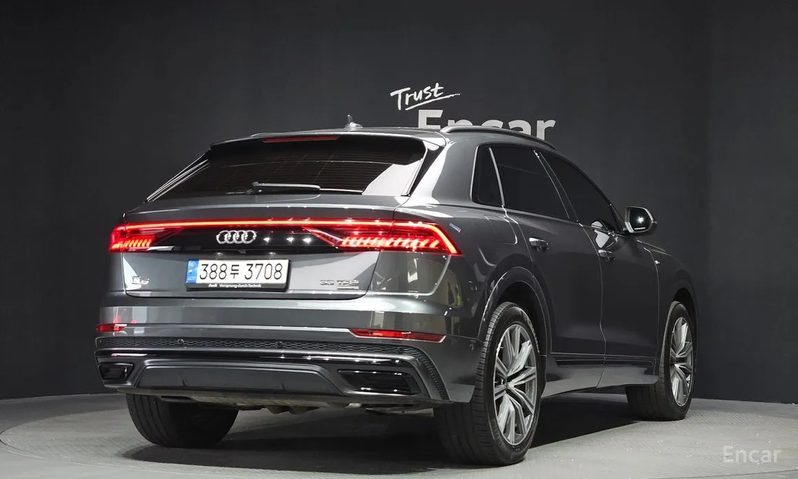 Audi Q8 2018 55 TFSI Quattro Premium
