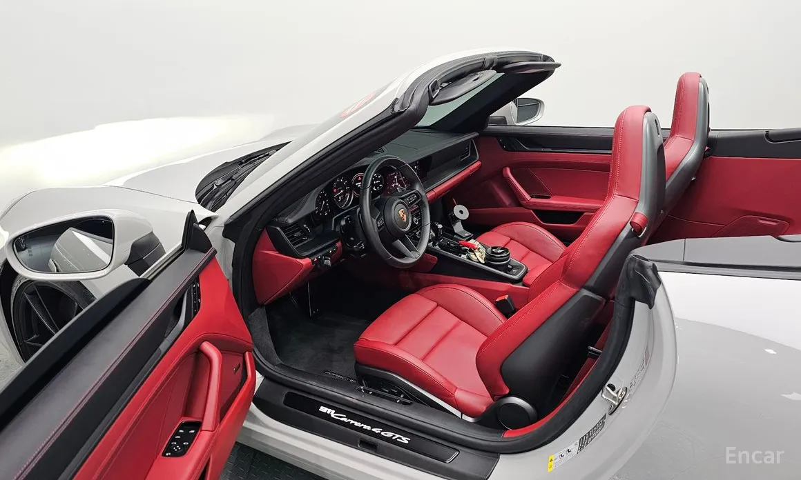 Porsche 911 2019 Carrera 4 GTS Cabriolet
