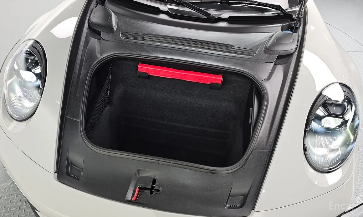 Porsche 911 2019 Carrera 4 GTS Cabriolet