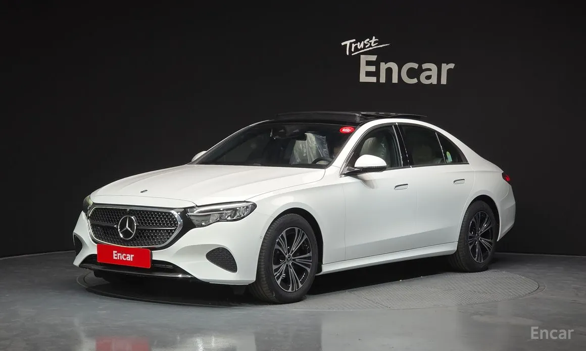 Mercedes-Benz E-Class 2024 E200 Avantgarde